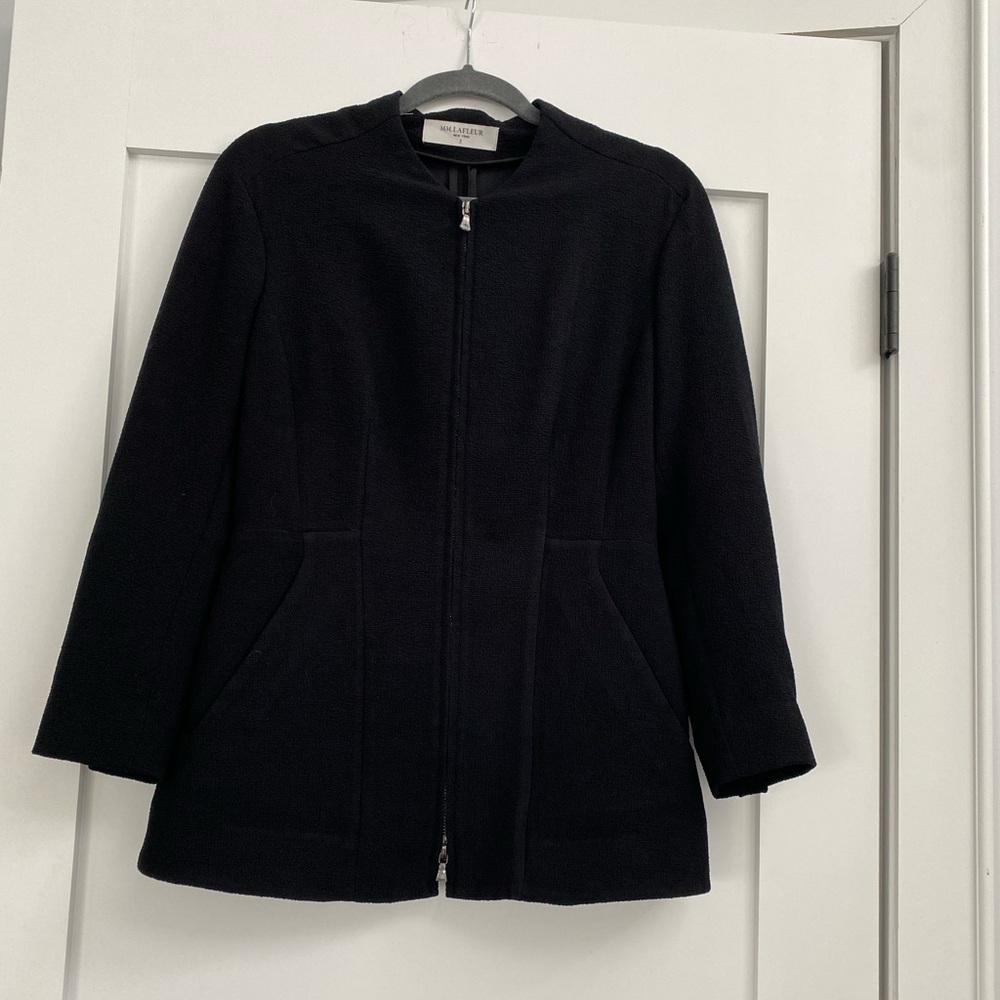 MM Lafleur jacket, zips up in front pockets very fitted